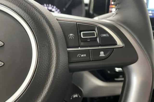 Suzuki Swift (2025) thumbnail 22