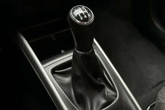 Suzuki Baleno (2016) thumbnail 13