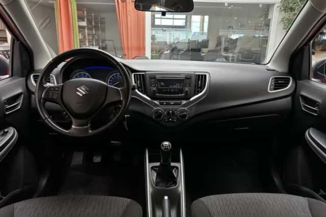 Suzuki Baleno (2016) thumbnail 22