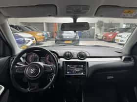 Suzuki Swift (2018) thumbnail 2