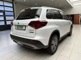 Suzuki Vitara (2021) thumbnail 3
