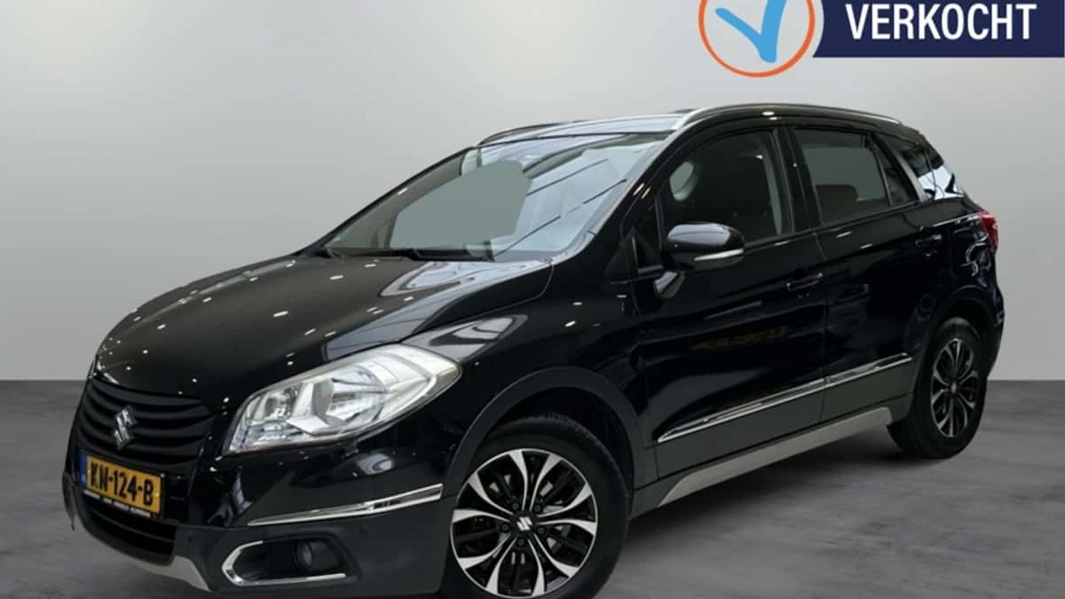 Suzuki S-CROSS (2014) — foto 1