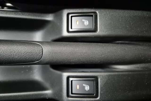 Suzuki Swift (2025) thumbnail 16