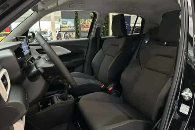 Suzuki Swift (2025) thumbnail 4