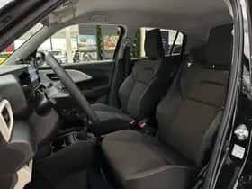 Suzuki Swift (2025) thumbnail 4