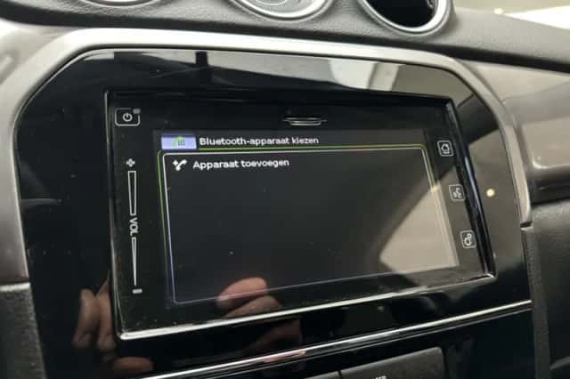 Suzuki Vitara (2019) thumbnail 12