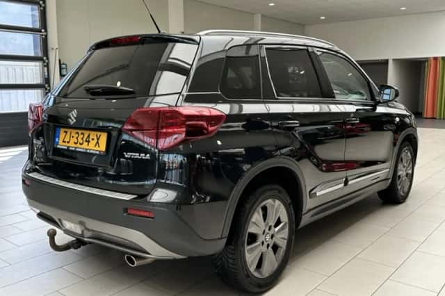 Suzuki Vitara (2019) thumbnail 3