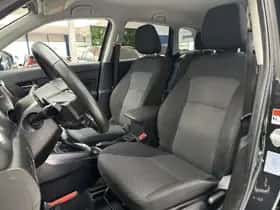 Suzuki Vitara (2019) thumbnail 4
