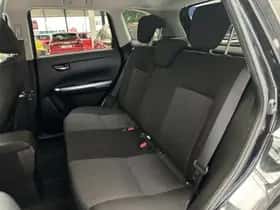 Suzuki Vitara (2019) thumbnail 6