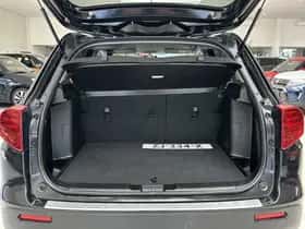 Suzuki Vitara (2019) thumbnail 8