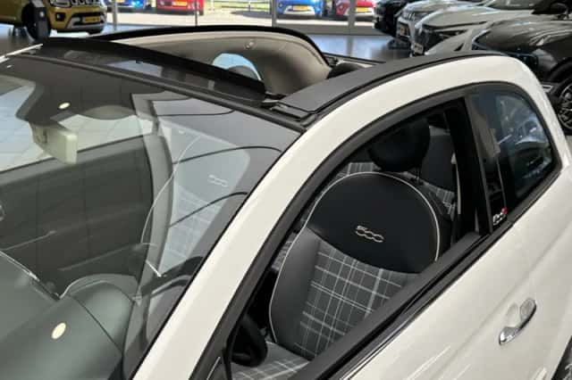 Fiat 500C (2017) thumbnail 21