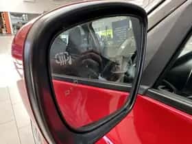 Suzuki Swift (2021) thumbnail 23