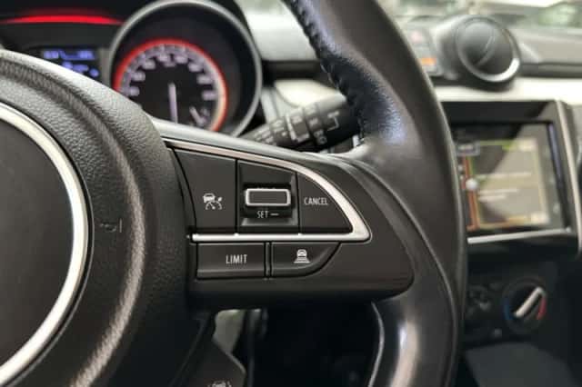 Suzuki Swift (2021) thumbnail 27