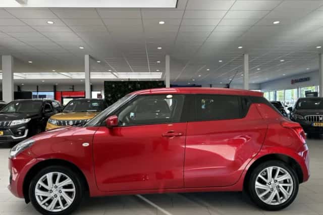 Suzuki Swift (2021) thumbnail 7