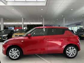 Suzuki Swift (2021) thumbnail 7