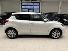Suzuki Swift (2023) thumbnail 12