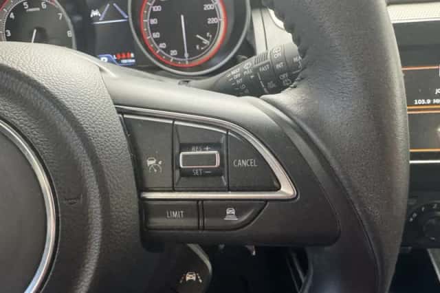 Suzuki Swift (2023) thumbnail 20