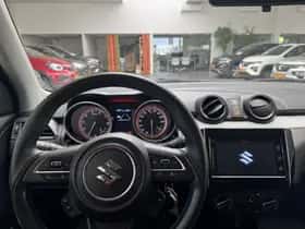 Suzuki Swift (2023) thumbnail 3