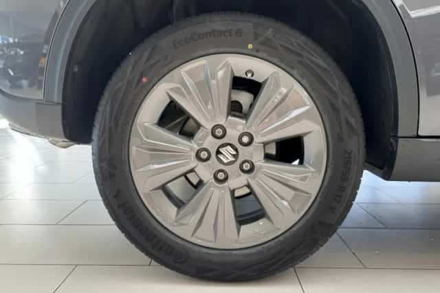 Suzuki Vitara (2025) thumbnail 11