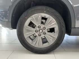 Suzuki Vitara (2025) thumbnail 11