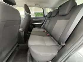 Suzuki Vitara (2025) thumbnail 6