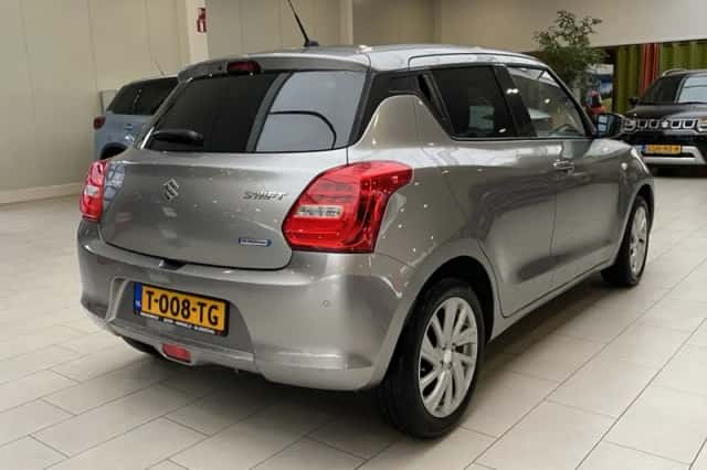 Suzuki Swift (2024) thumbnail 3