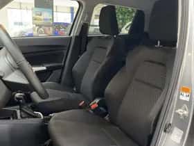 Suzuki Swift (2024) thumbnail 4
