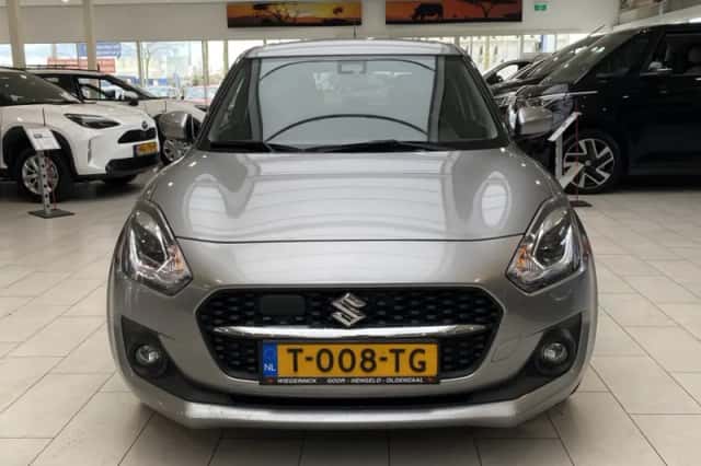Suzuki Swift (2024) thumbnail 7