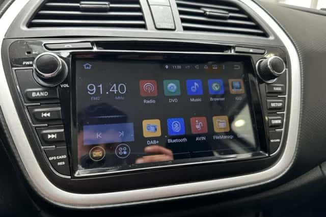 Suzuki S-CROSS (2014) thumbnail 11