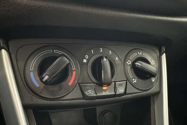 Suzuki S-CROSS (2014) thumbnail 14