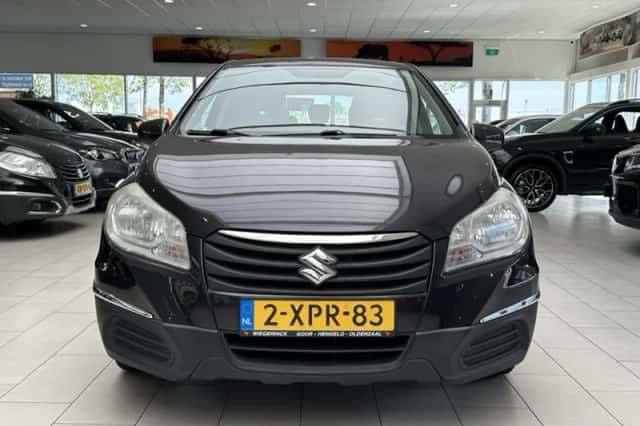 Suzuki S-CROSS (2014) thumbnail 19