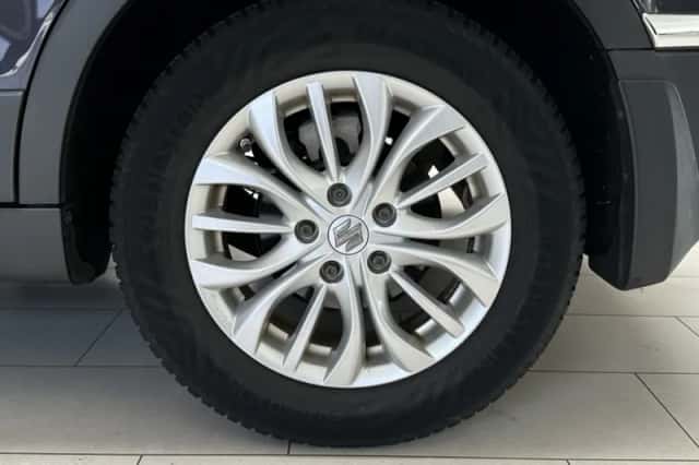 Suzuki S-CROSS (2014) thumbnail 24