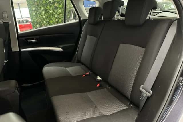 Suzuki S-CROSS (2014) thumbnail 6