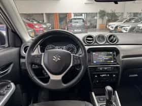 Suzuki Vitara (2016) thumbnail 2