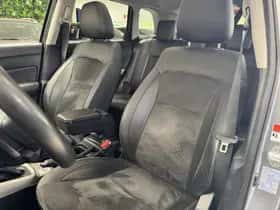 Suzuki Vitara (2016) thumbnail 4