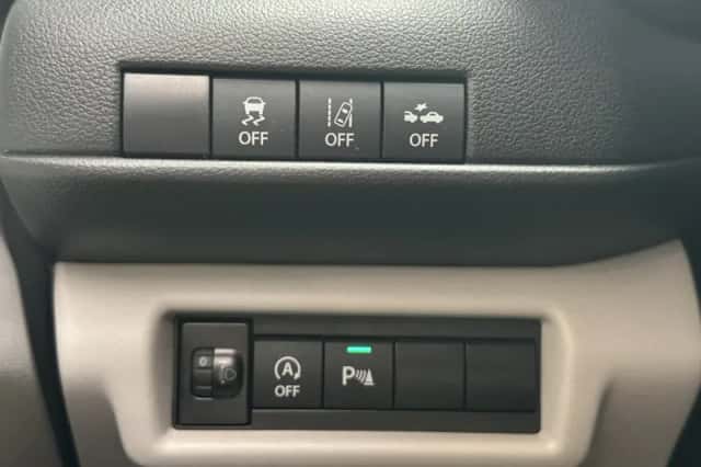 Suzuki Swift (2025) thumbnail 27
