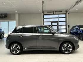 Suzuki Swift (2025) thumbnail 9