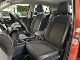 Volkswagen T-Cross (2020) thumbnail 4