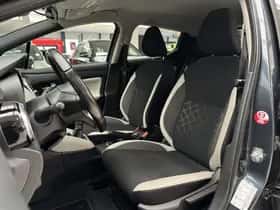 Nissan Micra (2020) thumbnail 4