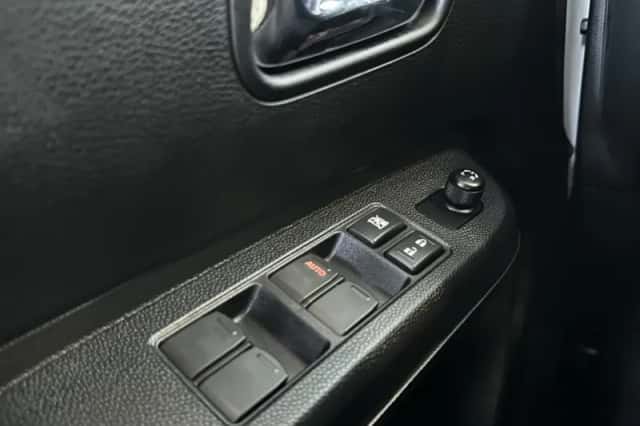 Suzuki Ignis (2021) thumbnail 19