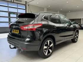 Nissan Qashqai (2017) thumbnail 3