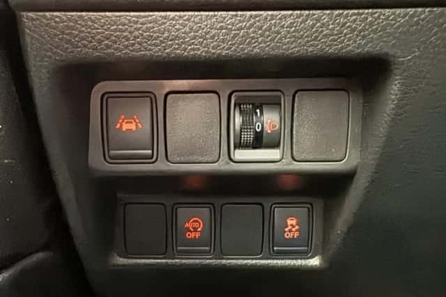 Nissan Qashqai (2017) thumbnail 28