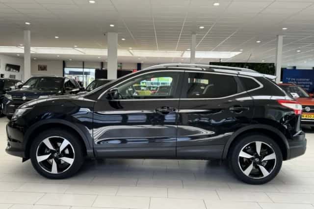 Nissan Qashqai (2017) thumbnail 7