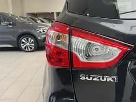 Suzuki S-CROSS (2014) thumbnail 21
