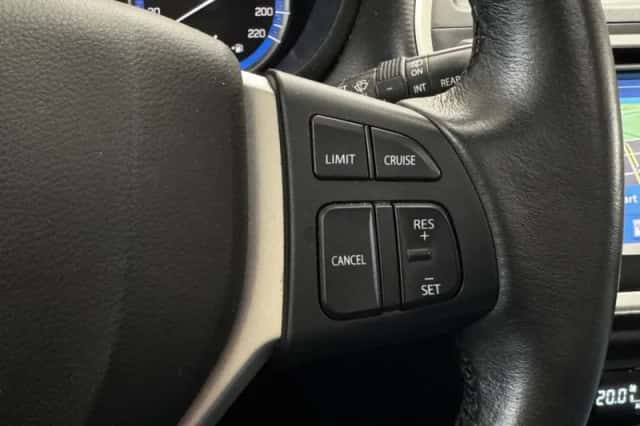 Suzuki S-CROSS (2014) thumbnail 23