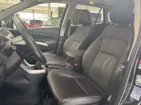 Suzuki S-CROSS (2014) thumbnail 5