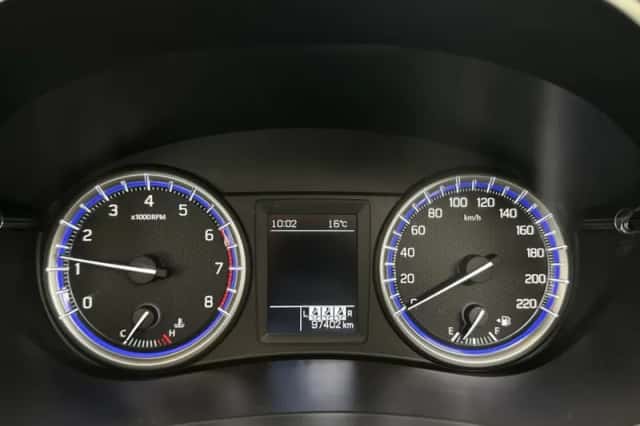 Suzuki S-CROSS (2018) thumbnail 11
