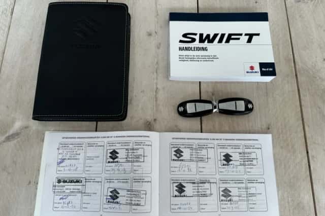 Suzuki Swift (2015) thumbnail 16