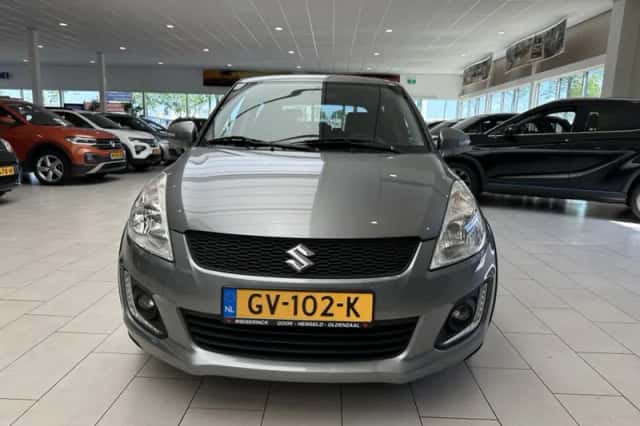 Suzuki Swift (2015) thumbnail 17