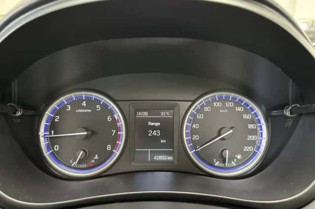 Suzuki S-CROSS (2021) thumbnail 12